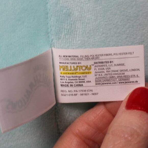 Joelle the Bigfoot Holiday Squishmallows 16" - Picture 7 of 8